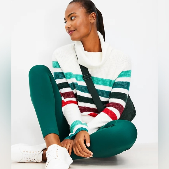 EUC Lou & Grey Turtleneck Sweater - Picture 3 of 8